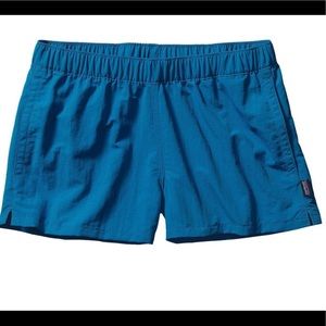 patagonia baggies 2.5 inseam. small